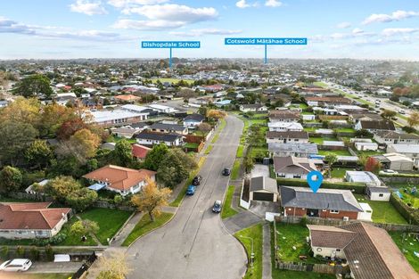 Photo of property in 21 La Perouse Place, Northcote, Christchurch, 8052