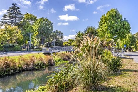 Photo of property in 194 Riverlaw Terrace, Saint Martins, Christchurch, 8022