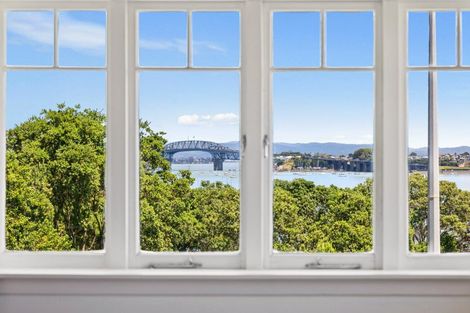 Photo of property in 3 Marine Terrace, Bayswater, Auckland, 0622