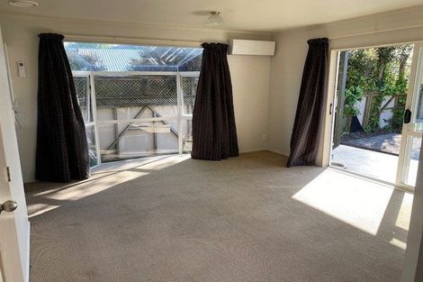 Photo of property in 11 Woodvale Road, Glen Eden, Auckland, 0602