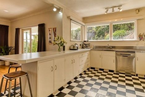 Photo of property in 37 Joll Road, Havelock North, 4130