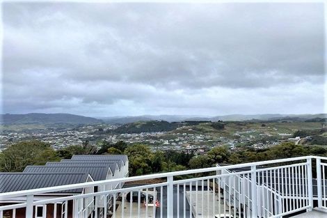 Photo of property in 20 Kopua Place, Whitby, Porirua, 5024