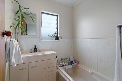 Photo of property in 52 Maclean Street, Cambridge, 3434