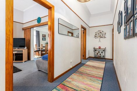 Photo of property in 21 Derwent Street, Island Bay, Wellington, 6023