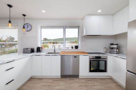 Photo of property in 16b Opal Place, Casebrook, Christchurch, 8051