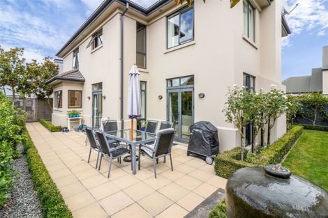 Photo of property in 57 Hawkesbury Avenue, St Albans, Christchurch, 8014