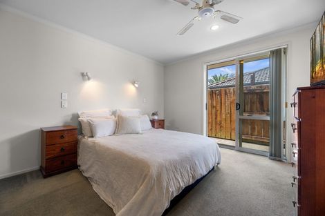 Photo of property in 12 Beachmere Place, Papamoa Beach, Papamoa, 3118