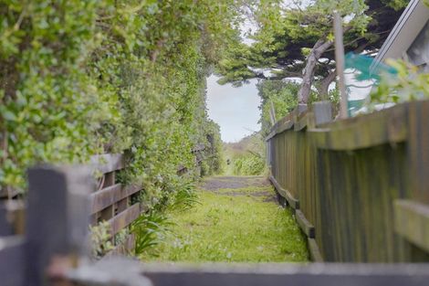 Photo of property in 115 Field Way, Waikanae Beach, Waikanae, 5036