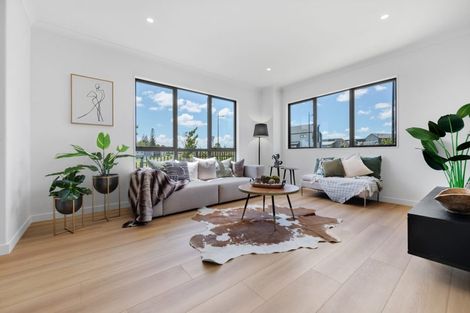Photo of property in 14 Parkmore Drive, Rosehill, 2113
