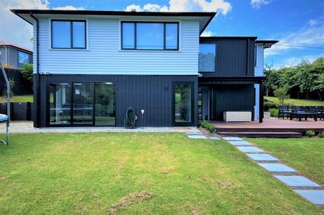 Photo of property in 7 Margan Avenue, New Lynn, Auckland, 0600