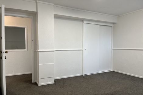 Photo of property in 20 Santiago Crescent, Unsworth Heights, Auckland, 0632