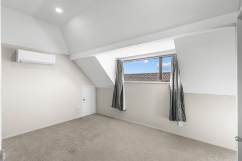 Photo of property in 26 Broadfell Avenue, Avonhead, Christchurch, 8042