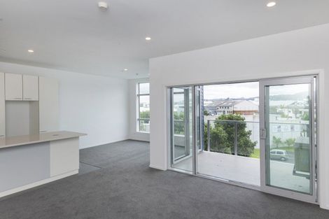 Photo of property in Marina View Apartments, 204/4 Reads Quay, Gisborne, 4010