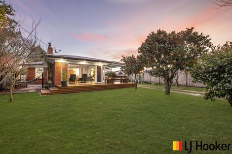 Photo of property in 18 Hill Crescent, Papakura, 2110