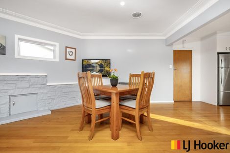 Photo of property in 18 Hill Crescent, Papakura, 2110