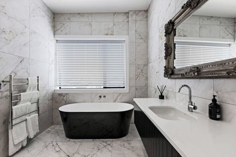 Photo of property in 401/70 Tennyson Street, Napier South, Napier, 4110