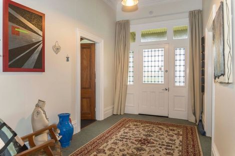 Photo of property in 298 High Street, Dannevirke, 4930