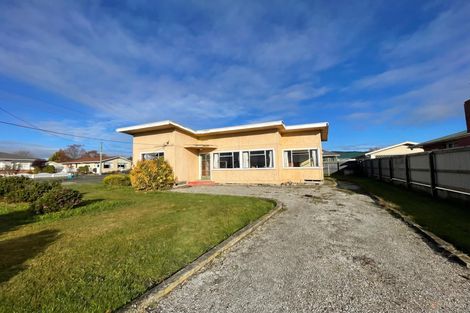 Photo of property in 3 Bond Street, Waimate, 7924