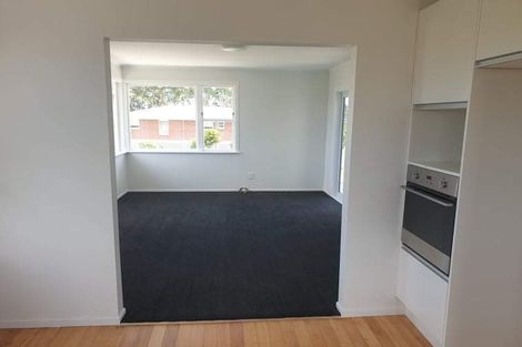 Photo of property in 57 Gloria Avenue, Te Atatu Peninsula, Auckland, 0610