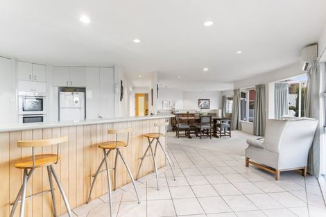 Photo of property in 4 Pacific Parade, Army Bay, Whangaparaoa, 0930