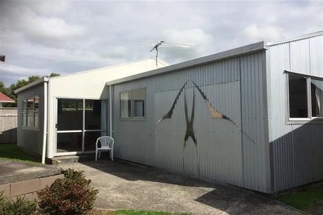 Photo of property in 16 Towai Street, Inglewood, 4330