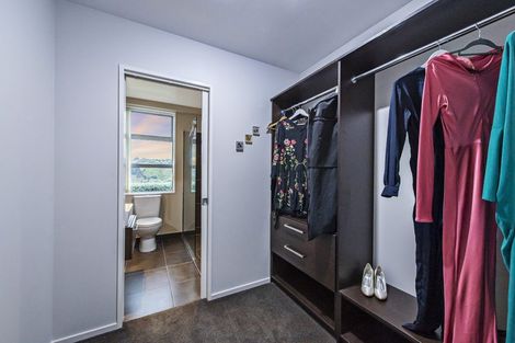 Photo of property in 2 Redcliffs View Lane, Redcliffs, Christchurch, 8081
