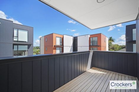 Photo of property in 9/10 Treasure Lane, Te Atatu South, Auckland, 0610