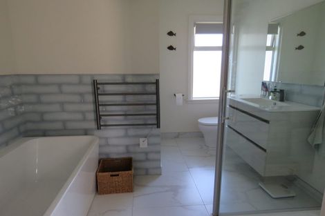 Photo of property in 15 Hadlow Place, Burnside, Christchurch, 8041