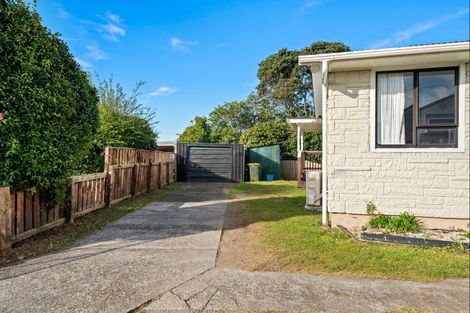 Photo of property in 7 Kelvin Place, Westown, New Plymouth, 4310