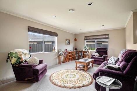Photo of property in 21 Walnut Grove, Alexandra, 9320