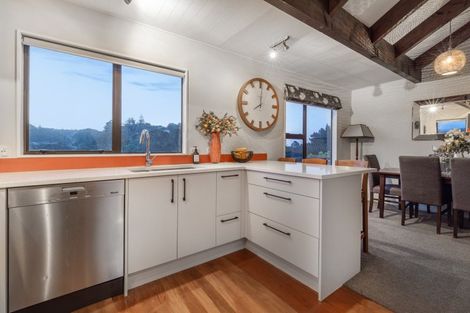 Photo of property in 72 Leeward Drive, Whitby, Porirua, 5024