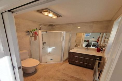 Photo of property in 52 Hobart Crescent, Wattle Downs, Auckland, 2103