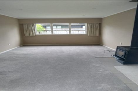 Photo of property in 12 Parkland Crescent, Terrace End, Palmerston North, 4410
