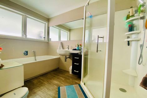 Photo of property in 104 Ti Rakau Drive, Pakuranga, Auckland, 2010