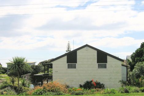 Photo of property in 1121 Papamoa Beach Road, Papamoa Beach, Papamoa, 3118