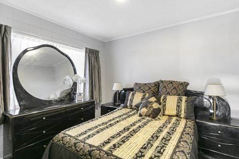 Photo of property in 6 Tree Top Lane, Paparangi, Wellington, 6037