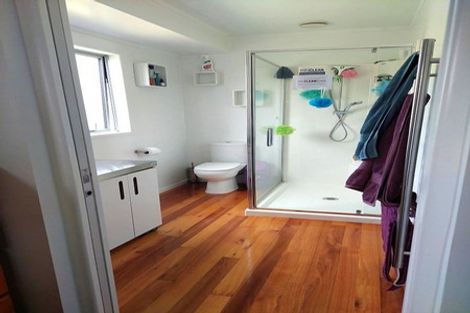 Photo of property in 104 Victoria Avenue, Waiuku, 2123