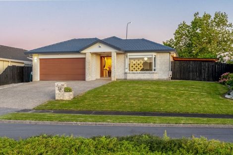 Photo of property in 34 Ambleside Drive, Northpark, Auckland, 2013