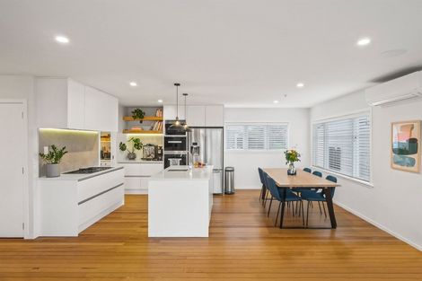 Photo of property in 20 Gloria Avenue, Te Atatu Peninsula, Auckland, 0610