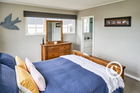Photo of property in 7 Luff Place, Whitby, Porirua, 5024