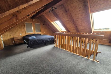 Photo of property in 16 Maxwell Place, Queenstown, 9300