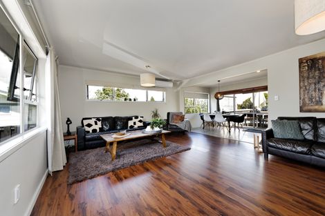 Photo of property in 43 Redwood Drive, Massey, Auckland, 0614