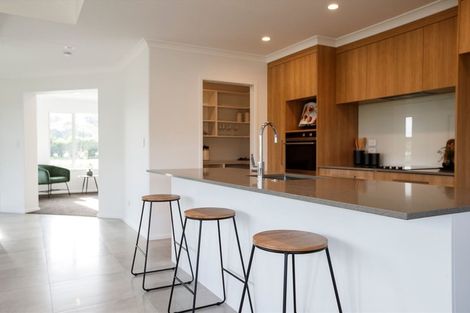 Photo of property in 374 Victoria Road, Pukemoremore, 3493