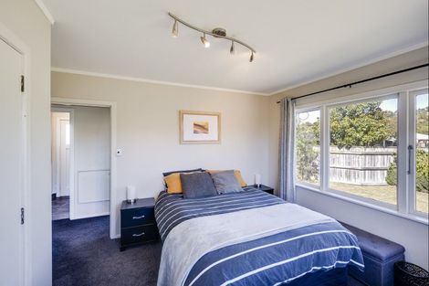 Photo of property in 43 Neeve Road, Taradale, Napier, 4112