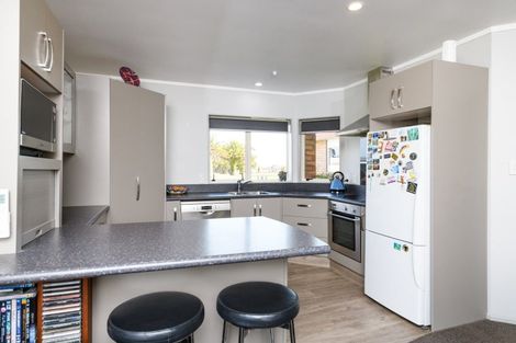 Photo of property in 101 Peter Hall Drive, Kelvin Grove, Palmerston North, 4414