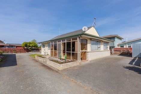Photo of property in 3/3 Church Road, Taradale, Napier, 4112