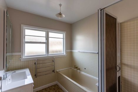 Photo of property in 83 Middleton Road, Upper Riccarton, Christchurch, 8041