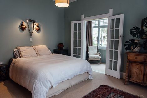 Photo of property in 53 Vigor Brown Street, Napier South, Napier, 4110