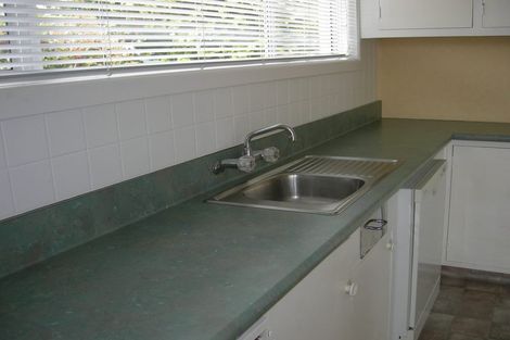 Photo of property in 77 Memorial Avenue, Ilam, Christchurch, 8053
