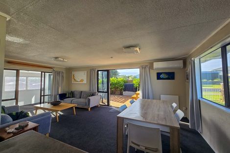 Photo of property in 386 Pukehina Parade, Pukehina, 3189
